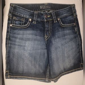 Silver Suki Shorts - Size 27